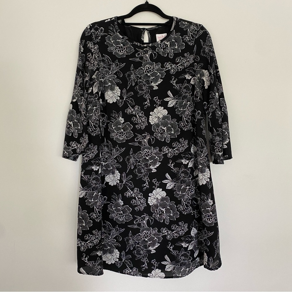 Target Black and White Floral Maternity Dress - Picture 2 of 5